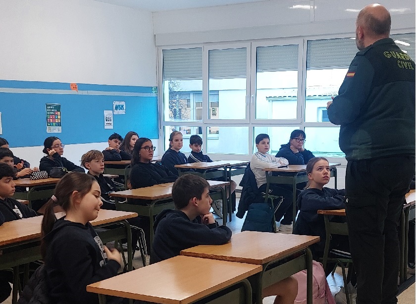 charla_guardia_civil